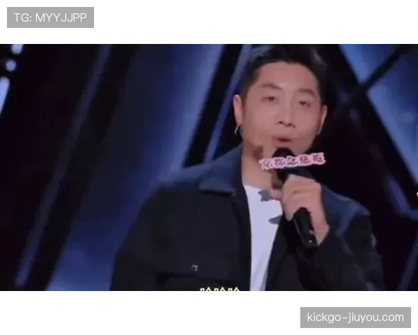 许昕光鲜背后居然敢天天穿拖鞋上班，这明星范儿全丢了_
